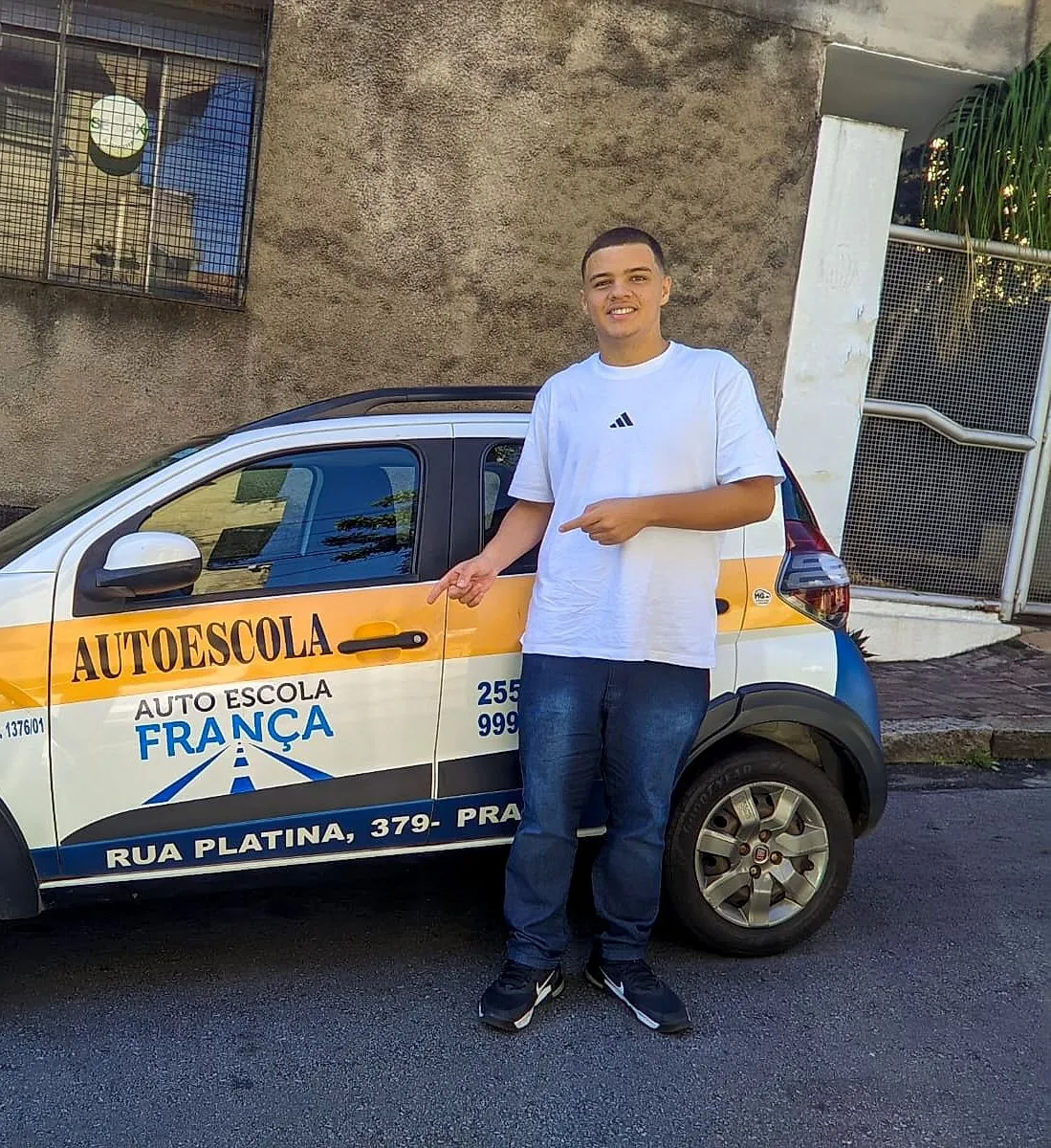 Aluno aprovado na Auto Escola França