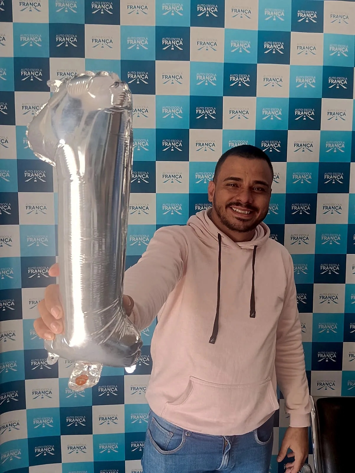 Aluno aprovado na Auto Escola França